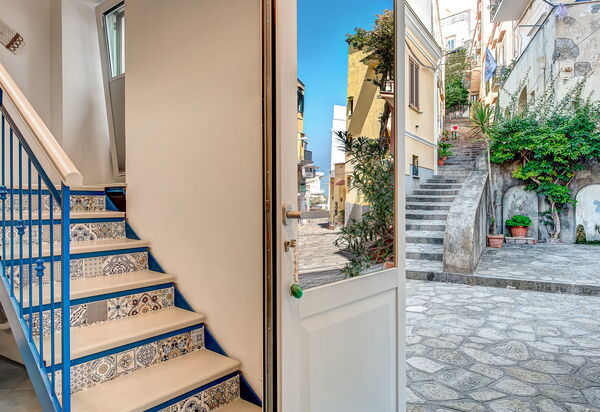 Casetta Di Laura In Massa Lubrense: Autunno, Entrata Principale, Estate, Inverno, Primavera