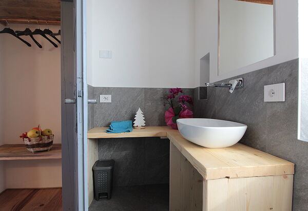 Baita Tersilia Mountain And Lake, Veneto: Autumn, Other Room, Spring, Summer