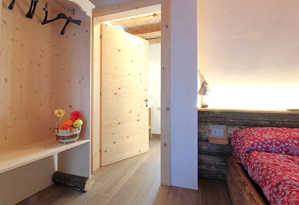 Baita Tersilia Mountain And Lake, Veneto: Autumn, Other Room, Spring, Summer