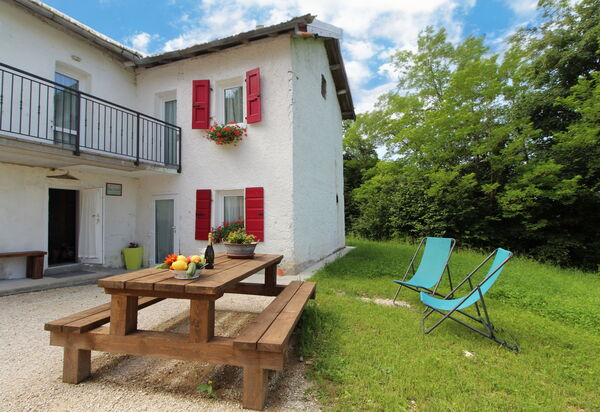 Baita Tersilia Mountain And Lake, Veneto: Autumn, Garden, Spring, Summer