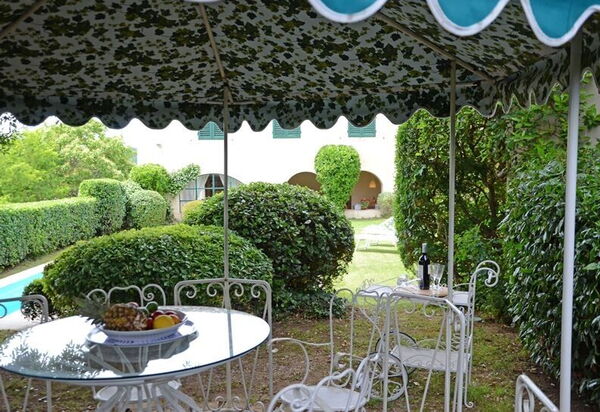 Villa Montalcinello In Siena, Private Pool: villa-montalcinello-chiusdino-villa-esterni