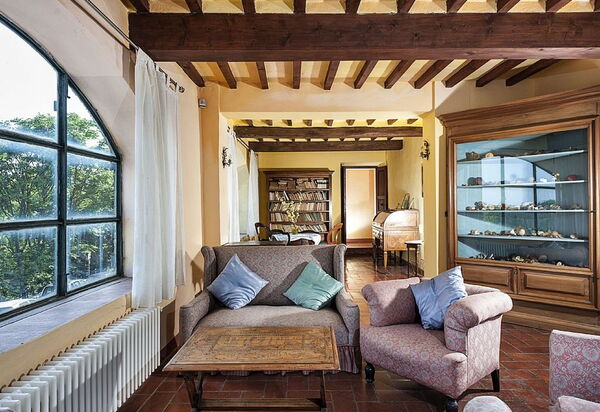 Villa Montalcinello In Siena, Private Pool: villa-montalcinello-chiusdino-villa-salotto