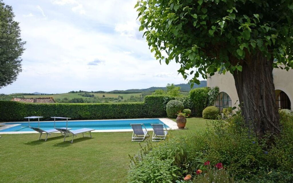 Villa Montalcinello In Siena, Private Pool: villa-montalcinello-chiusdino-villa-pool
