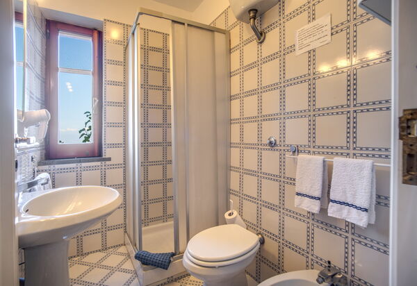 Villa Solaria with Private Pool: Autunno, Bagno, Estate, Inverno, Primavera