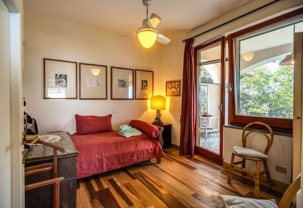 Villa Solaria with Private Pool: Autunno, Camera da letto, Dettagli della stanza, Estate, Inverno, Primavera