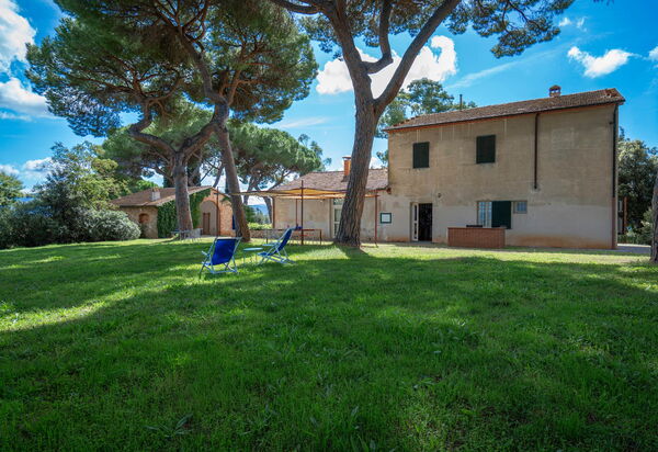 Poggetti San Luigi Country Home Follonica: Autunno, Estate, Giardino, Primavera