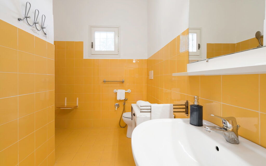 Poggetti San Luigi Country Home Follonica: Autumn, Bathroom, Spring, Summer