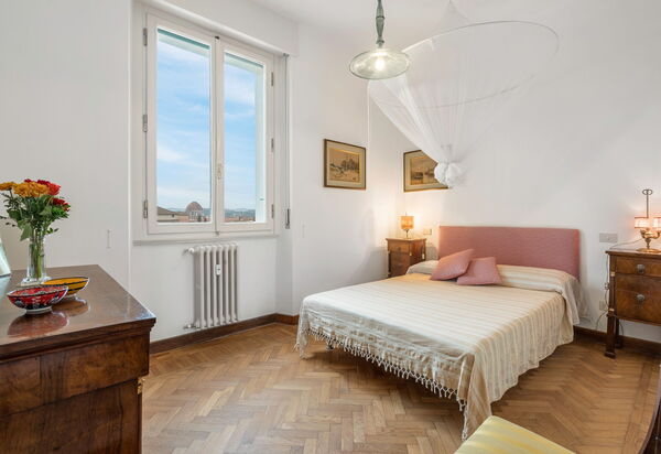Orto Botanico Apartment With Terrace And Dome View Florence: Autumn, Bedroom, Spring, Summer