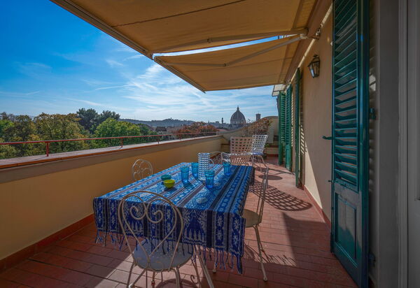 Orto Botanico Apartment With Terrace And Dome View Florence: Autumn, Balcony / Terrace / Patio, Spring, Summer