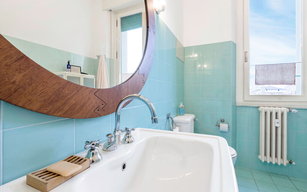 Orto Botanico Apartment With Terrace And Dome View Florence: Autumn, Bathroom, Spring, Summer