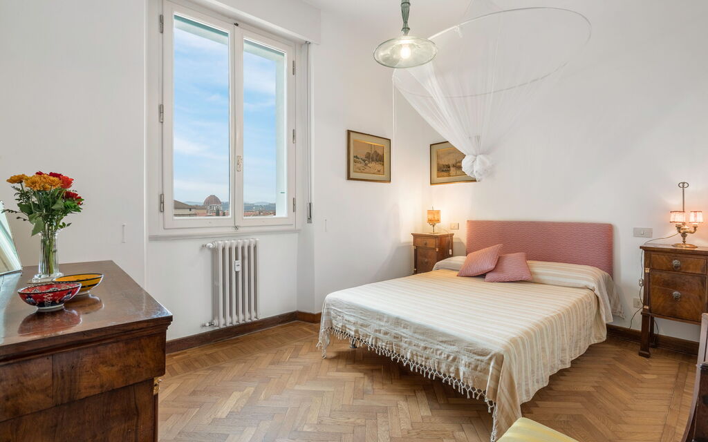 Orto Botanico Apartment With Terrace And Dome View Florence: Autumn, Bedroom, Spring, Summer