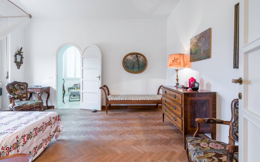 Orto Botanico Apartment With Terrace And Dome View Florence: Autumn, Bedroom, Spring, Summer