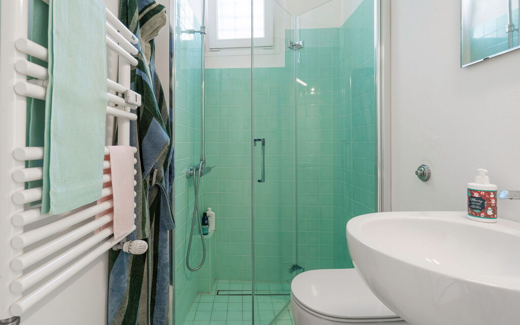 Orto Botanico Apartment With Terrace And Dome View Florence: Autumn, Bathroom, Spring, Summer