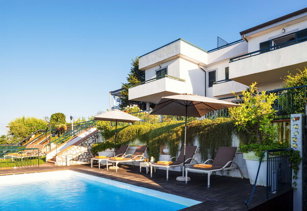 Villa Golfo Di Napoli With Private Pool: Autunno, Entrata Principale, Estate, Esterni, Inverno, Primavera