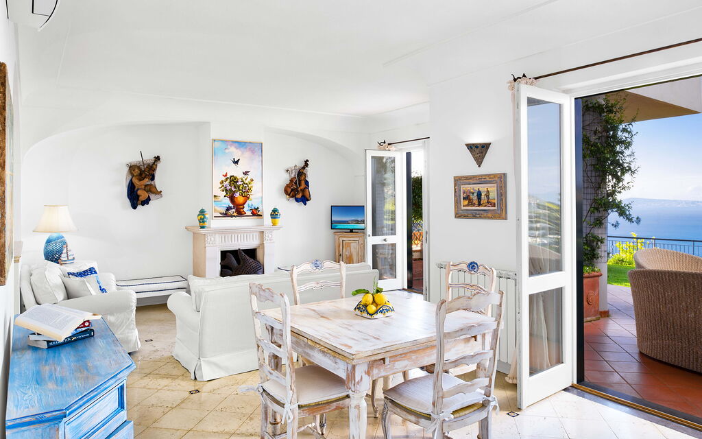 Villa Golfo Di Napoli With Private Pool: Autunno, Estate, Inverno, Primavera, Soggiorno