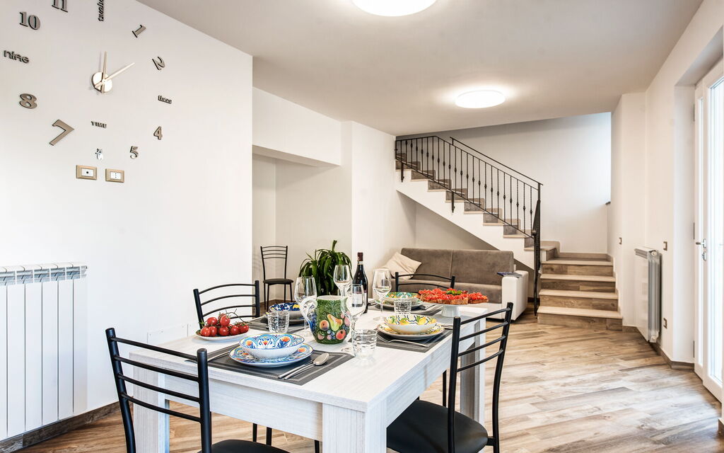 Clementine Country House: Autumn, Dining Room, Spring, Summer, Winter