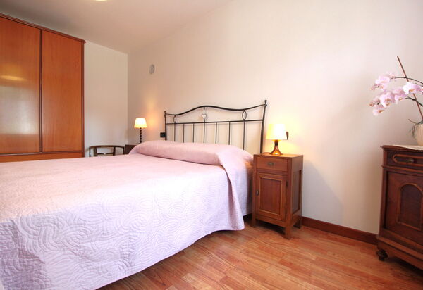 Apartment With Garden, Del Corlo Lake, Belluno: Autumn, Bedroom, Spring, Summer