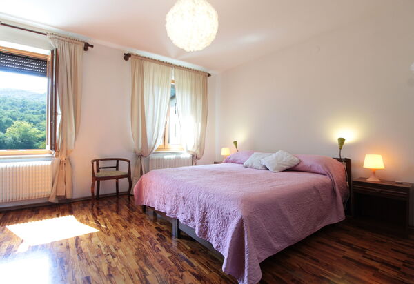 Apartment With Garden, Del Corlo Lake, Belluno: Autumn, Bedroom, Spring, Summer
