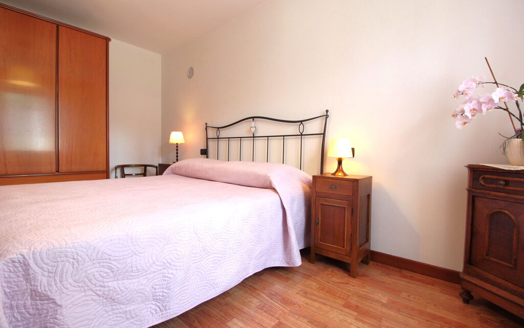 Apartment With Garden, Del Corlo Lake, Belluno: Autunno, Camera da letto, Estate, Primavera