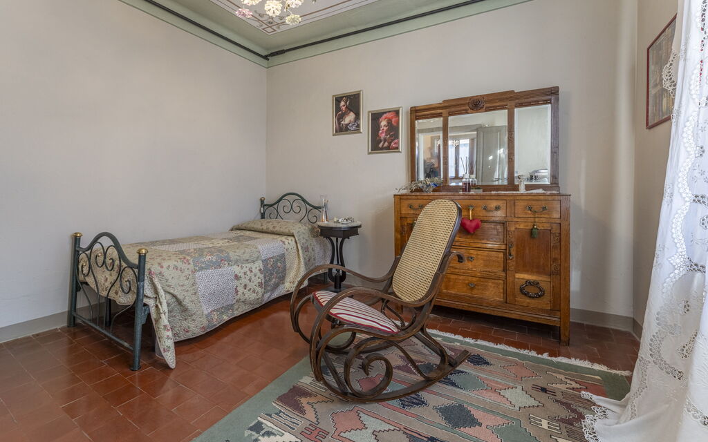 Orazio Liberty House,Lunigiana, Nature: Autumn, Bedroom, Spring, Summer