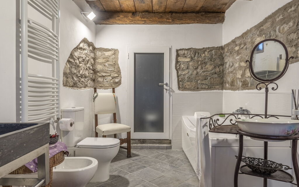 Orazio Liberty House,Lunigiana, Nature: Autumn, Room Detail, Spring, Summer