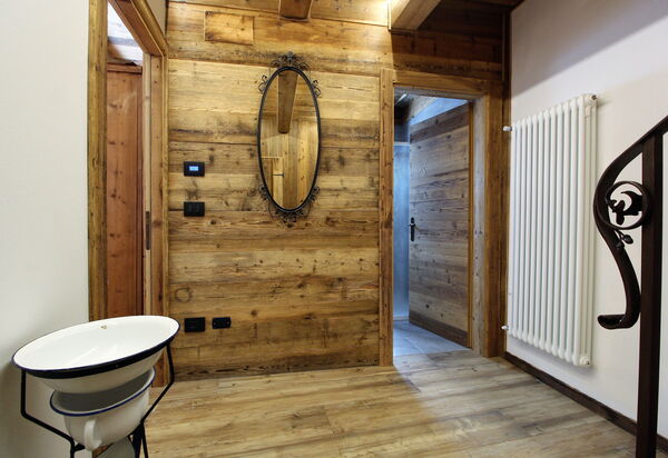 Baita La Ciamorza, Dolomiti, Veneto: Autumn, Bathroom, Spring, Summer