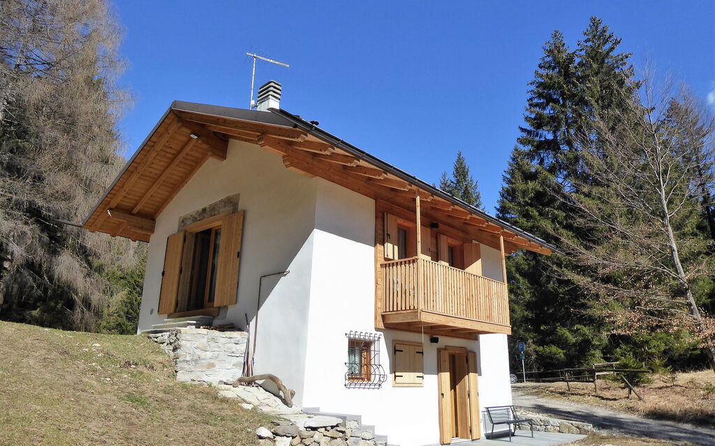 Baita La Ciamorza, Dolomiti, Veneto: Autumn, Garden, Spring, Summer