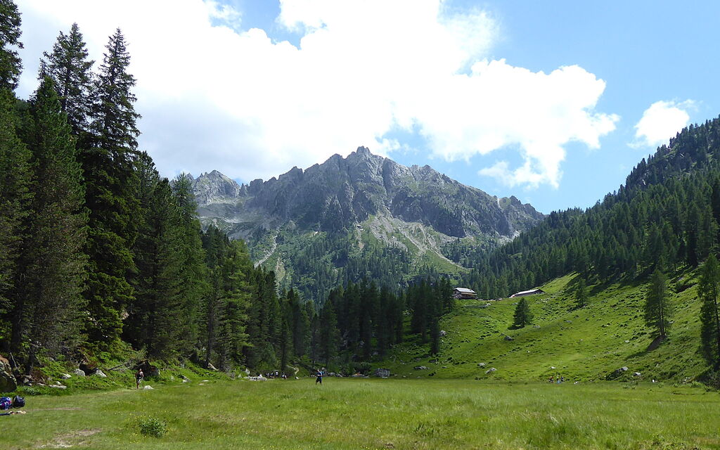 Baita La Ciamorza, Dolomiti, Veneto: Activities, Autumn, Spring, Summer