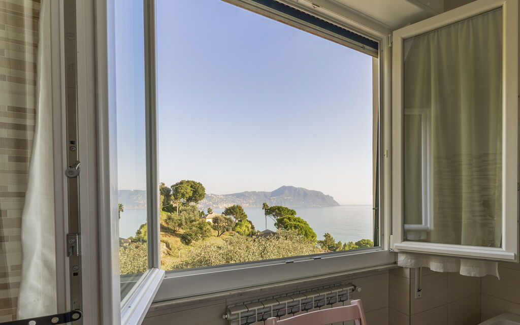 Breath-taking Portofino Promontory Seaview: Autumn, Other Room, Scenic View, Spring, Summer