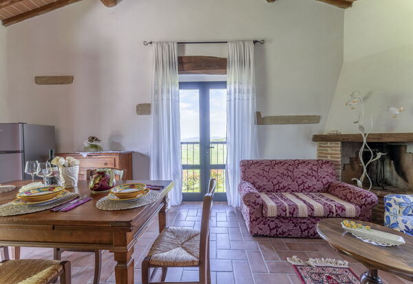 Marcigliana Cottage, Pool, Radicondoli: Autunno, Estate, Primavera, Soggiorno