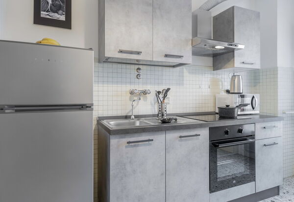 Romina Apartment, Florence, Campo Marte: Autumn, Kitchen, Spring, Summer