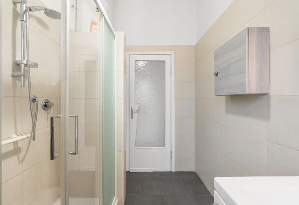 Romina Apartment, Florence, Campo Marte: Autumn, Bathroom, Spring, Summer