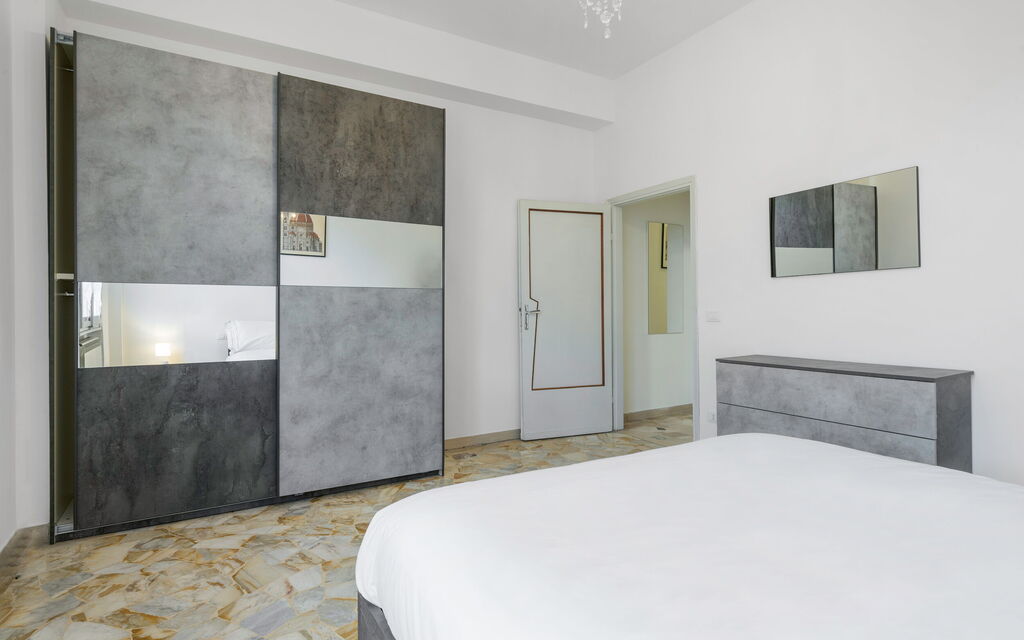 Romina Apartment, Florence, Campo Marte: Autumn, Bedroom, Spring, Summer