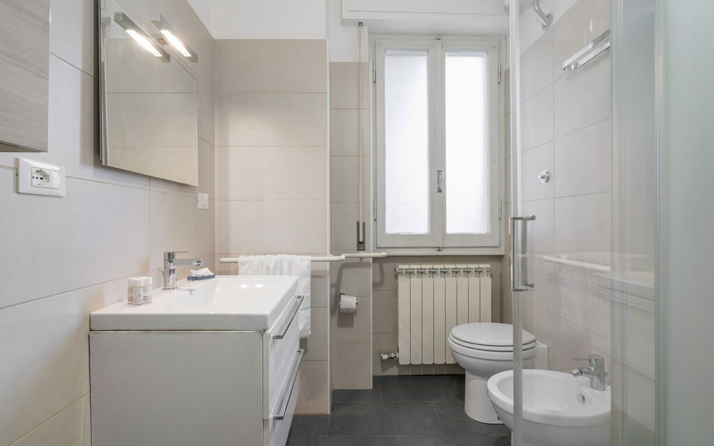 Romina Apartment, Florence, Campo Marte: Autumn, Bathroom, Spring, Summer