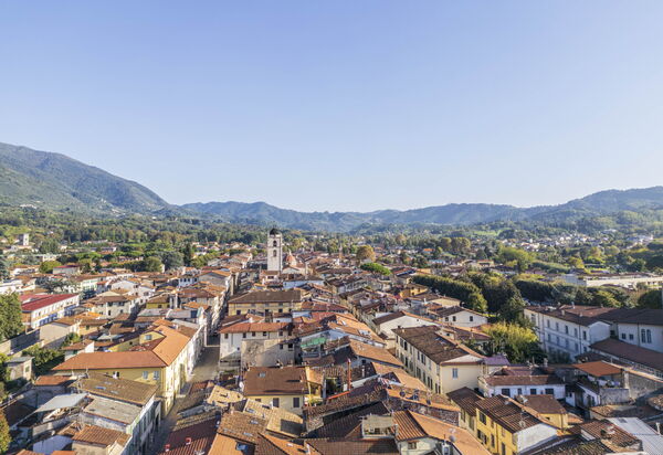 Lounge Flat Camaiore, Wifi, Versilia Coast: Autunno, Estate, Esterni, Primavera