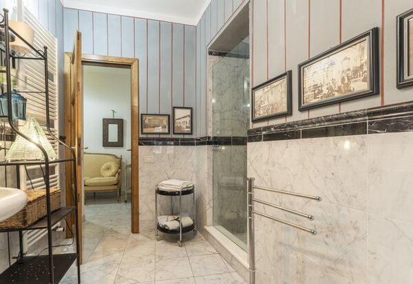 Lounge Flat Camaiore, Wifi, Versilia Coast: Autunno, Bagno, Estate, Primavera