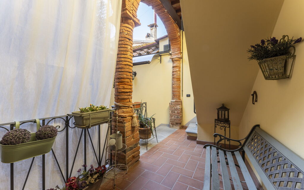 Lounge Flat Camaiore, Wifi, Versilia Coast: Autunno, Estate, Esterni, Primavera