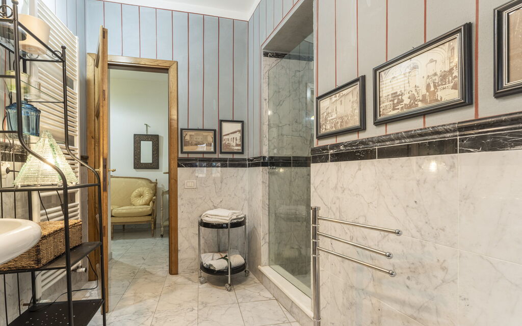 Lounge Flat Camaiore, Wifi, Versilia Coast: Autunno, Bagno, Estate, Primavera