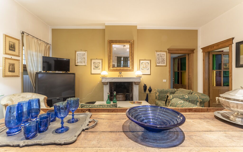 Lounge Flat Camaiore, Wifi, Versilia Coast: Autunno, Estate, Primavera, Soggiorno