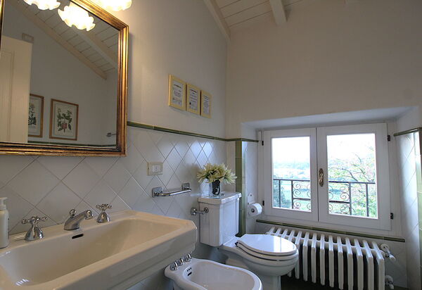 Il Vigneto, Verona, Pool, Wifi: Autumn, Bathroom, Spring, Summer, Winter