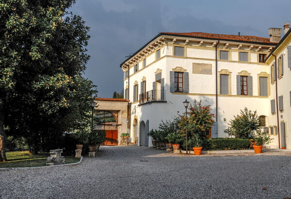 Il Vigneto, Verona, Pool, Wifi: Autumn, Main Entrance, Spring, Summer, Winter