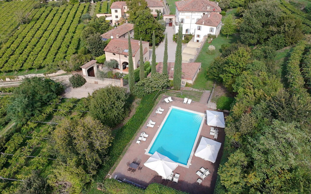 Il Vigneto, Verona, Pool, Wifi: Autunno, Estate, Piscina, Primavera