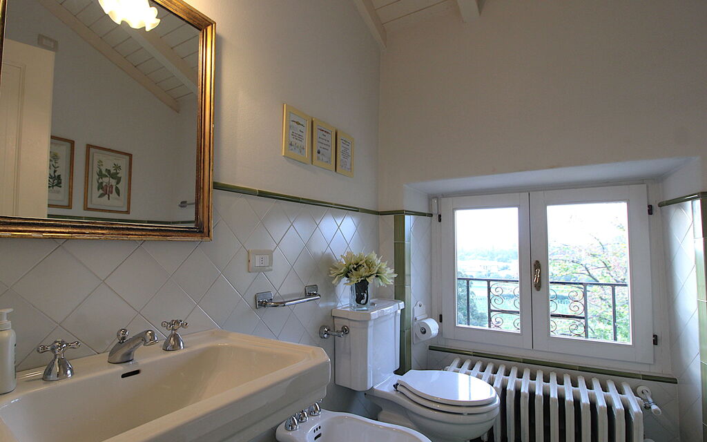 Il Vigneto, Verona, Pool, Wifi: Autunno, Bagno, Estate, Inverno, Primavera