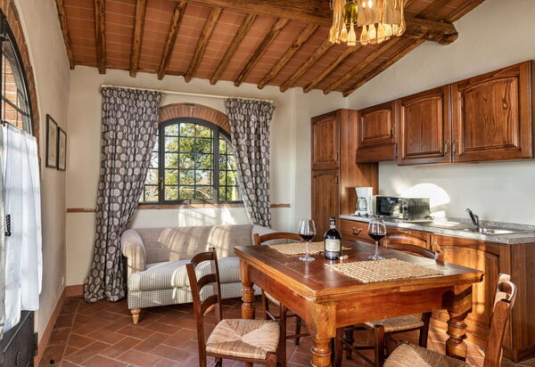 Agriturismo la Papessa: agriturismo-la-papessa-chianti-san-donato-multiproprietà-melograno-sala-da-pranzo