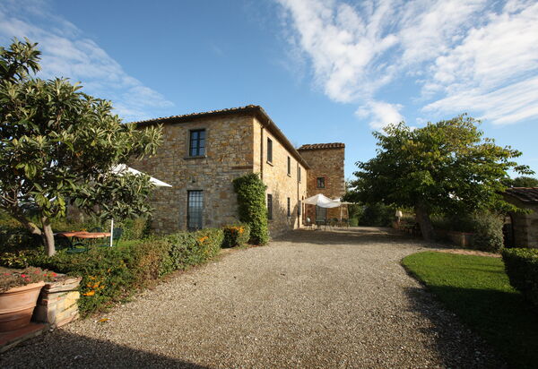 Agriturismo la Papessa: agriturismo-la-papessa-chianti-san-donato-multiproprietà-esterni