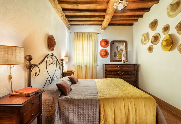 Agriturismo la Papessa: agriturismo-la-papessa-chianti-san-donato-multiproprietà-camera-da-letto