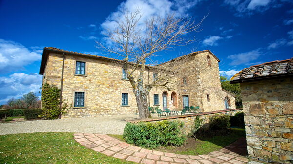 Agriturismo la Papessa: agriturismo-la-papessa-chianti-san-donato-multiproprietà-facciata