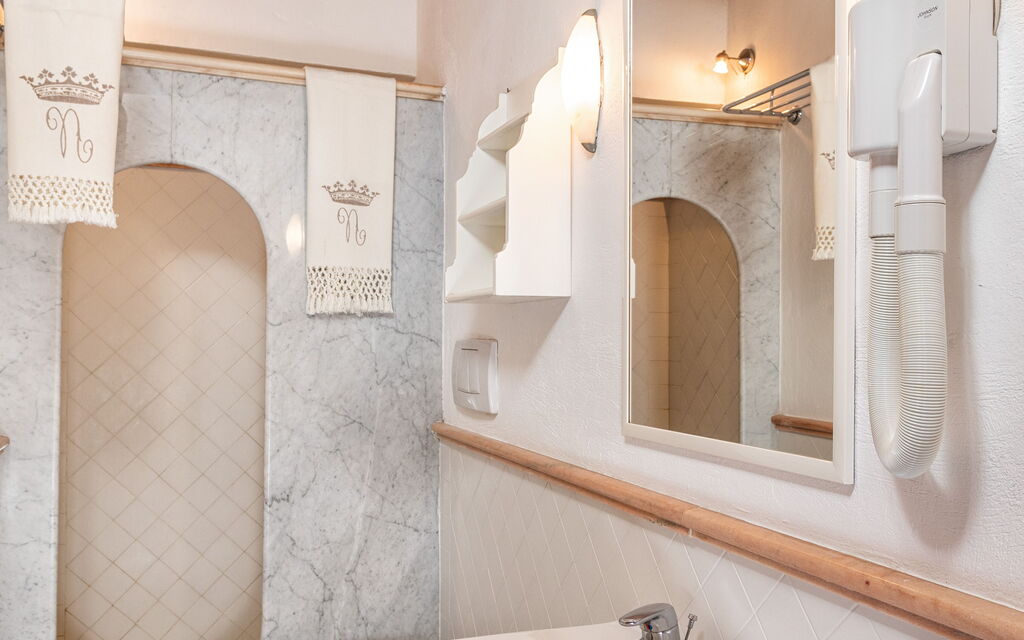 Agriturismo la Papessa - : agriturismo-la-papessa-chianti-san-donato-multiproprietà-gardenia-camera-da-letto