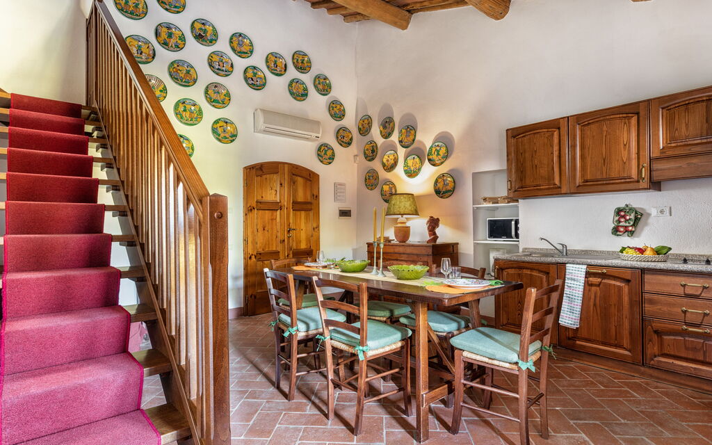 Agriturismo la Papessa - : agriturismo-la-papessa-chianti-san-donato-multiproprietà-verbena-sala-da-pranzo