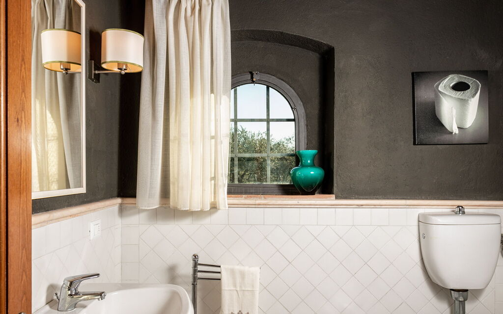 Agriturismo la Papessa - : agriturismo-la-papessa-chianti-san-donato-multipropriet-mirtus-bathroom